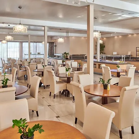 Altura Zakynthos Hotell 3*