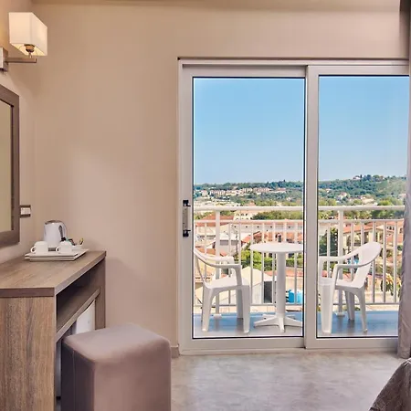 Hotell Altura Zakynthos 3*