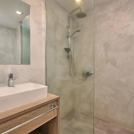 Altura Zakynthos 3* チィリヴィ