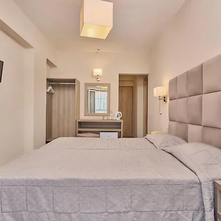 Altura Zakynthos ホテル 3*
