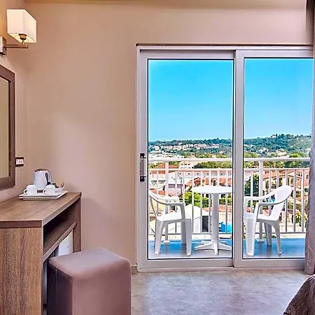Hotel Altura Zakynthos 3*
