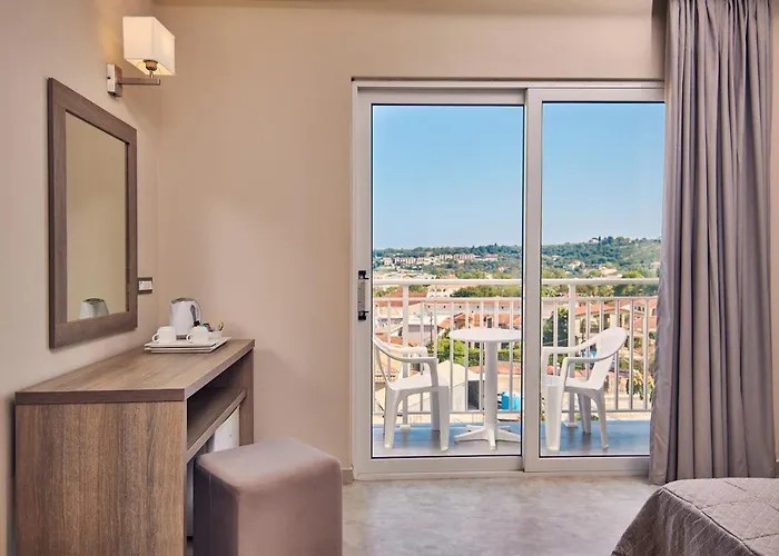Hotel Altura Zakynthos 3*