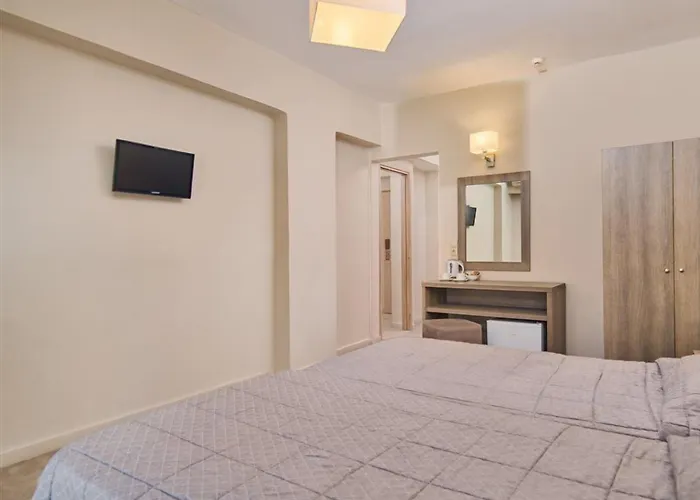 Hotel Altura Zakynthos 3*